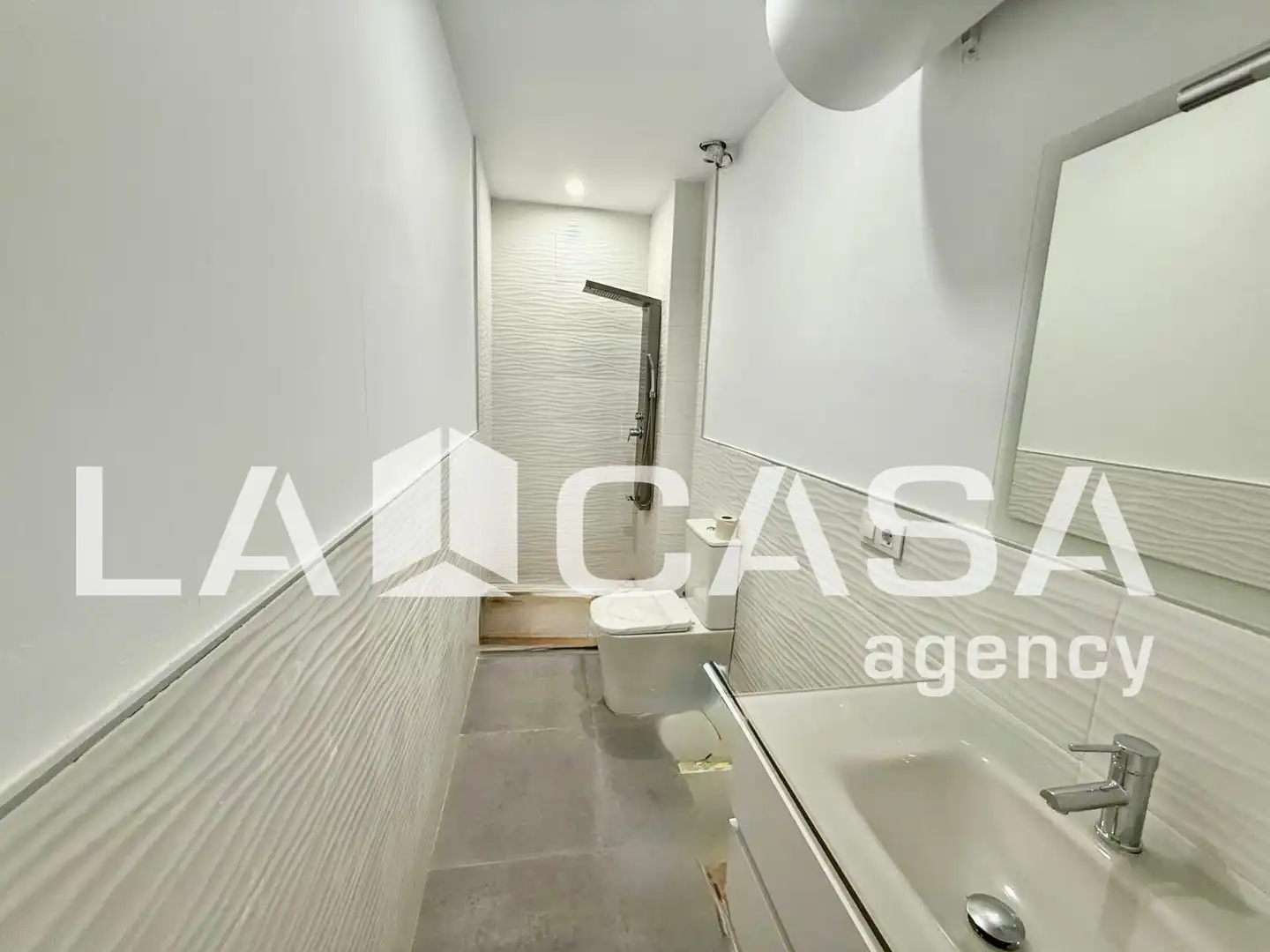 Planta baja en venta en Dos Hermanas con Aire acondicionado