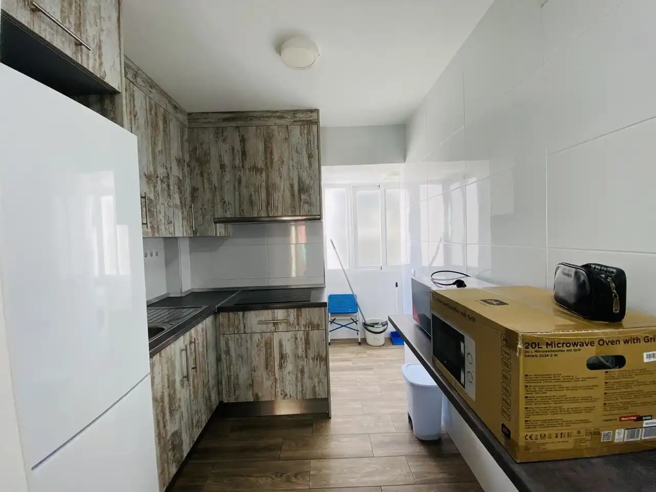 Kitchen of Flat for rent in Granada  with Air Conditioner, Furnished and Balcony