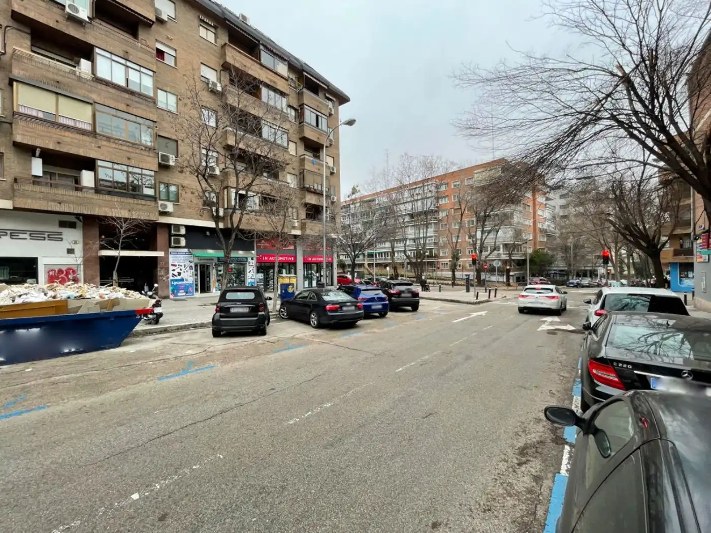 Vista exterior de Piso en venta en Madrid con Calefacción y Terraza