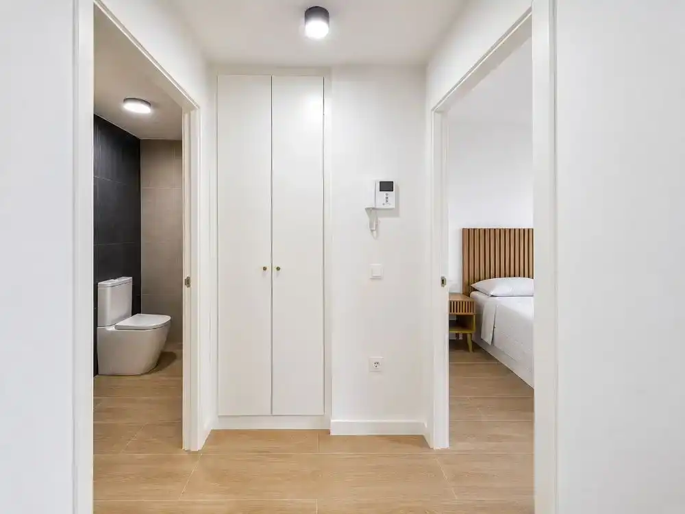 Schlafzimmer von Wohnungen zur Miete in Mogán mit Klimaanlage, Privatgarten und Abstellraum