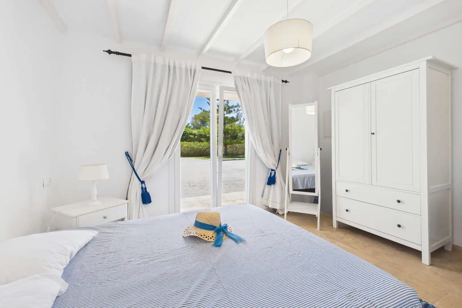 Habitación de Finca rústica en venta en Muro con Aire acondicionado, Terraza y Amueblado