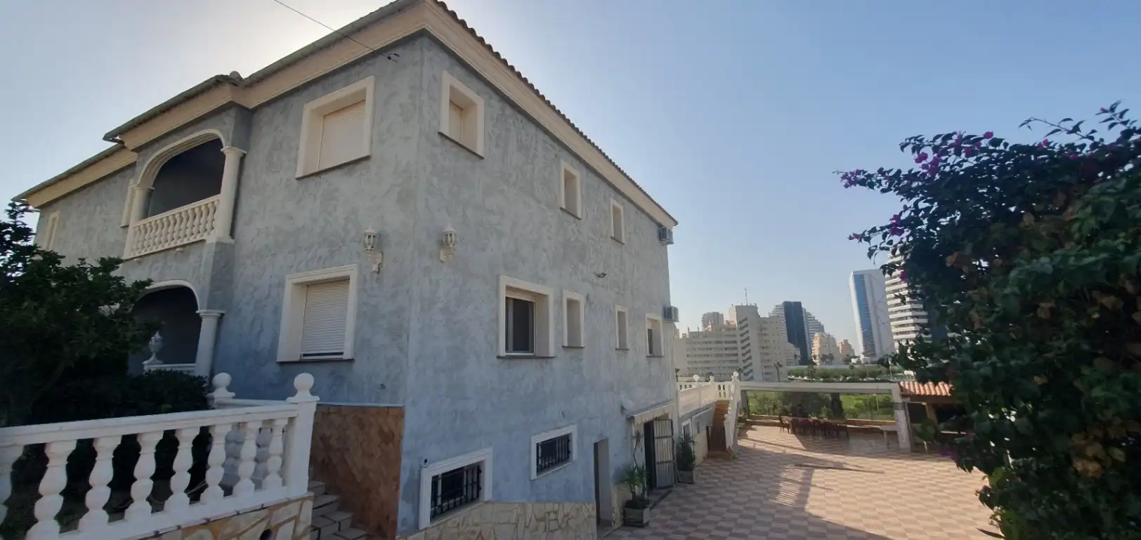 Chalet con terraza en venta en Marisol Park - Ortembach - Los Almendros, imagen 2