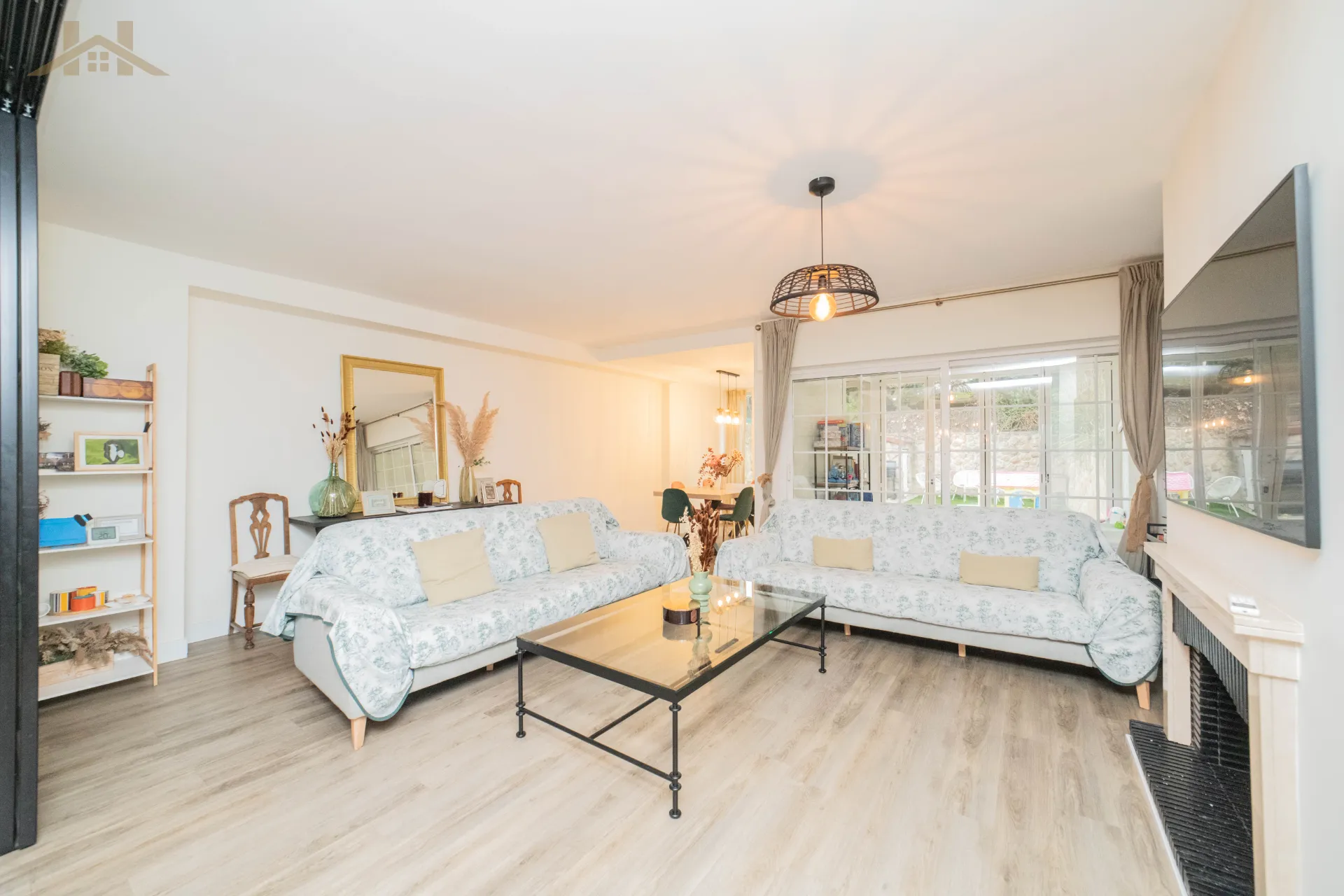 Living room of Single-family semi-detached for sale in Majadahonda  with Air Conditioner, Heating and Private garden