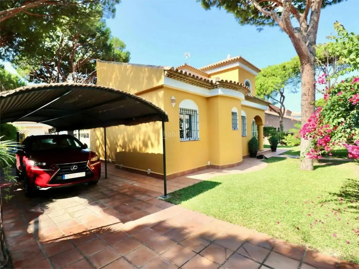 House with pool to rent in Avenida Francia 21, imagen 2