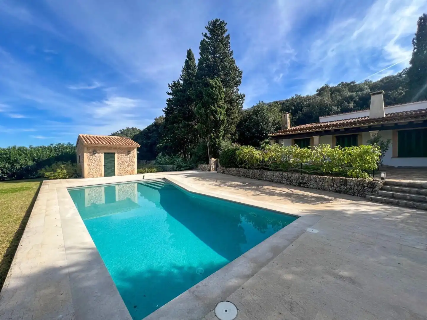 Schwimmbecken von Haus oder Chalet zum Verkauf in Pollença mit Klimaanlage, Heizung und Terrasse