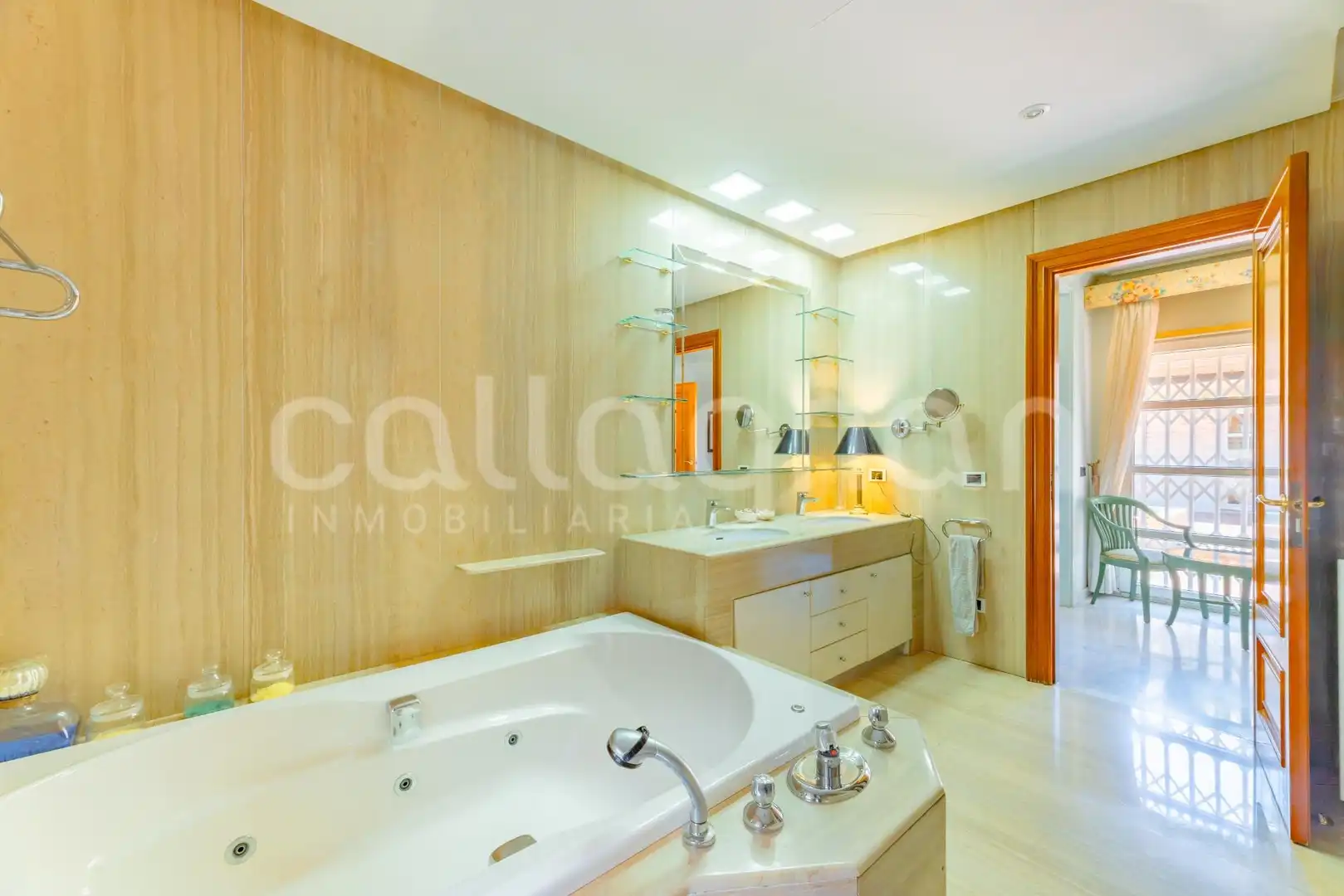 Bathroom of Houses for sale in Godella  with Air Conditioner, Heating and Private garden