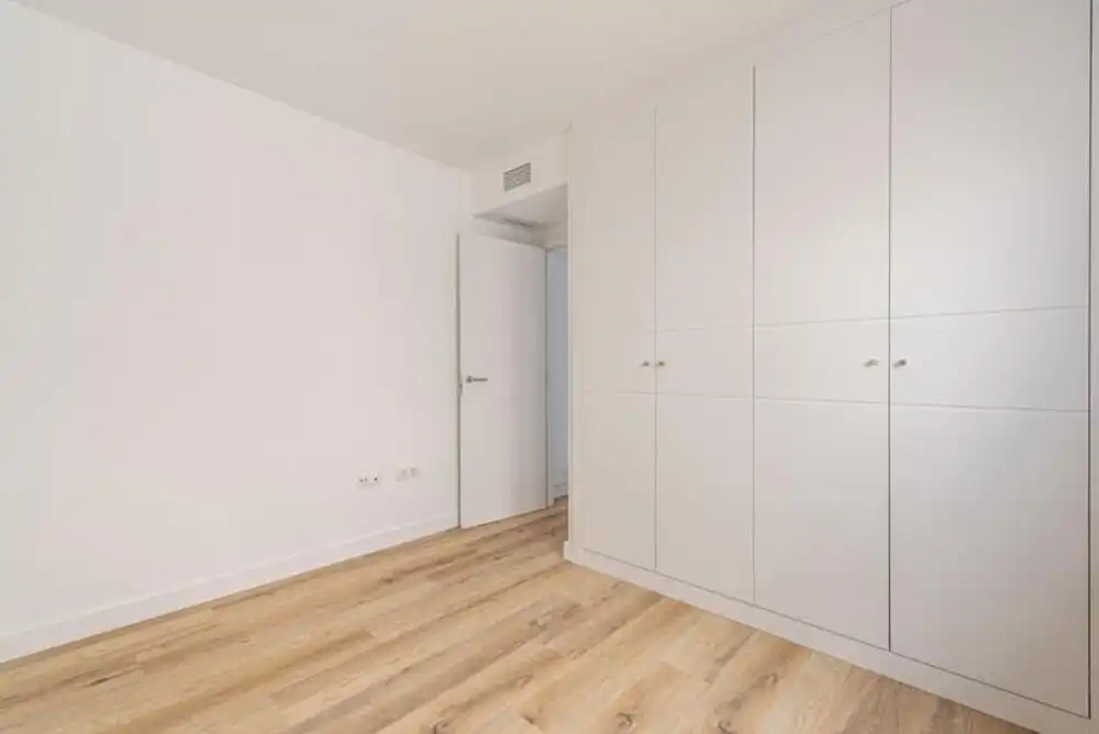 Bedroom of Apartments for rent in Marbella  with Air Conditioner, Terrace and Swimming Pool