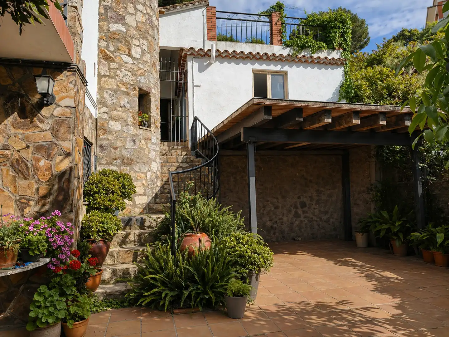 Exterior view of Houses for sale in Argentona  with Air Conditioner, Heating and Private garden