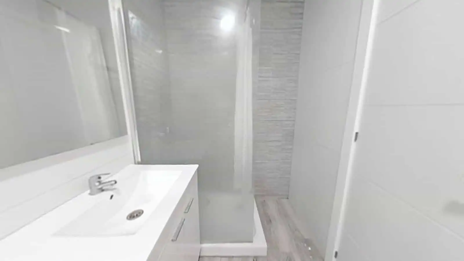 Bathroom of Flat for sale in Benalmádena  with Terrace
