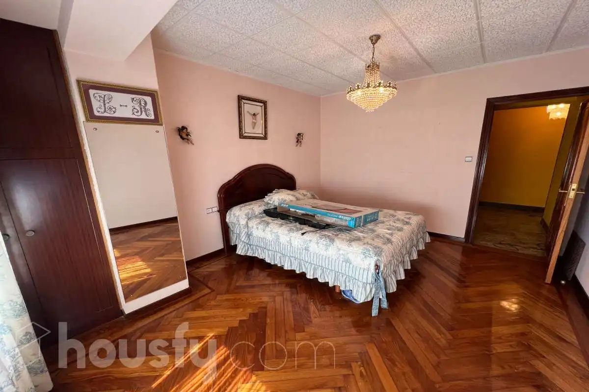 Habitación de Piso en venta en A Coruña Capital  con Calefacción