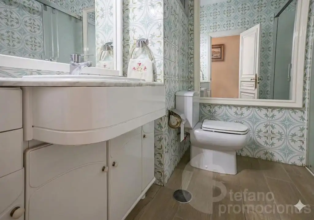 Baño de Dúplex en venta en Málaga con Aire acondicionado y Parquet