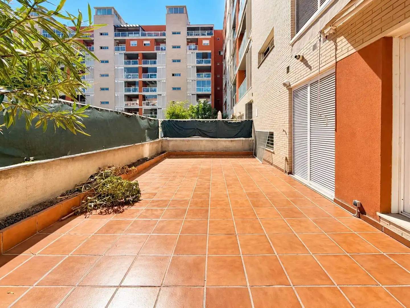 Terrassa de Pis de lloguer en Paterna amb Terrassa i Piscina comunitària