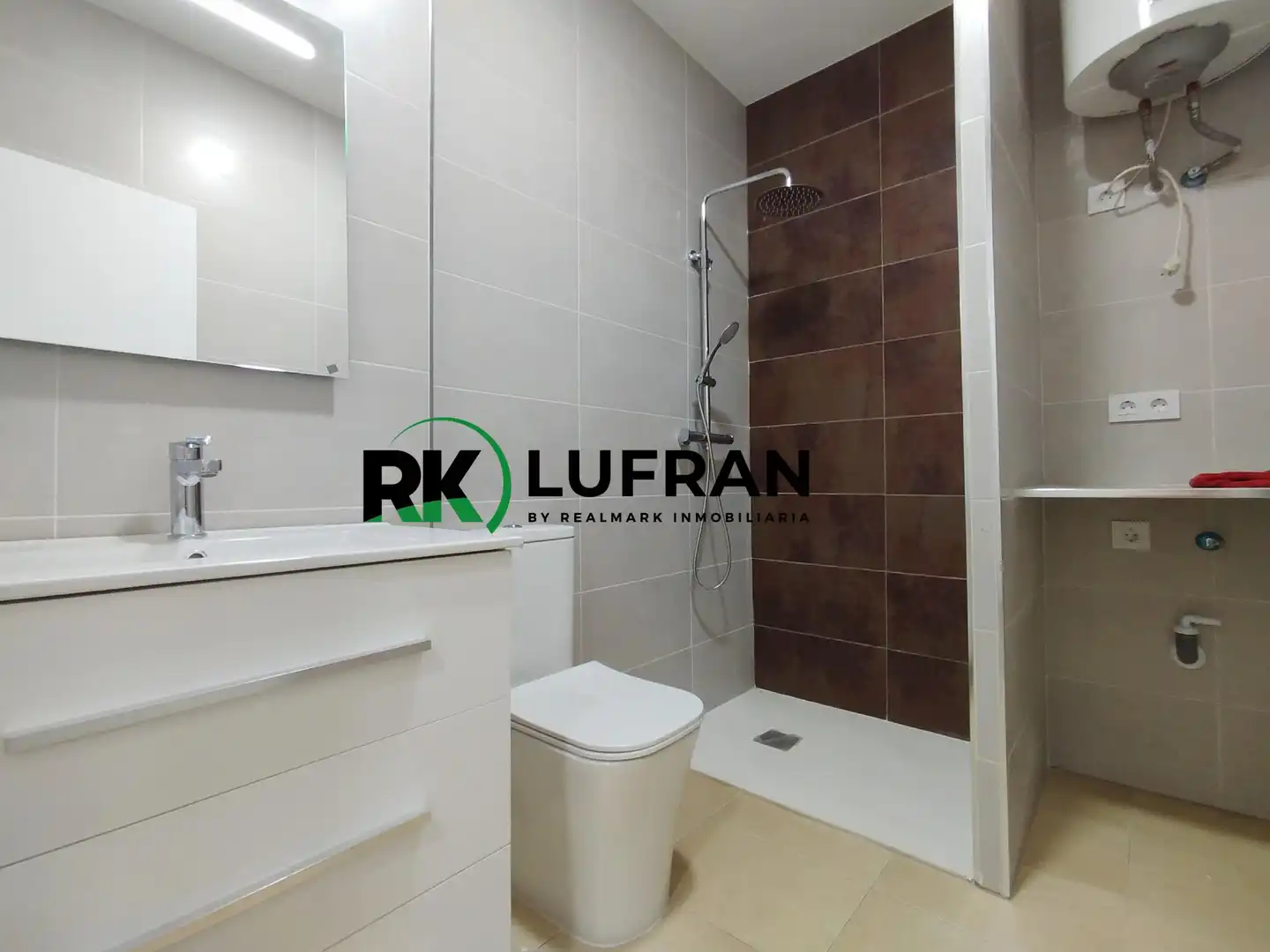 Baño de Piso en venta en Petrer