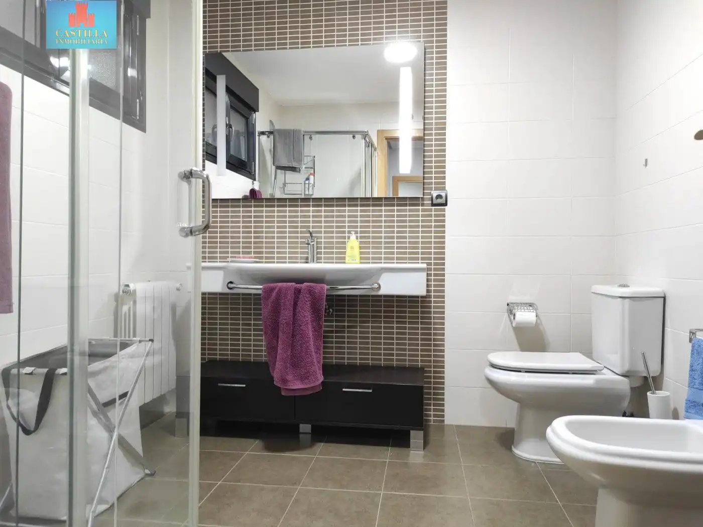 Baño de Casa adosada en venta en Ávila con Aire acondicionado, Calefacción y Terraza
