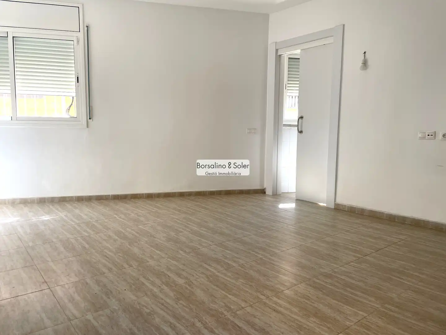 Planta baja en venta en Les Franqueses del Vallès con Calefacción, Horno y Alarma