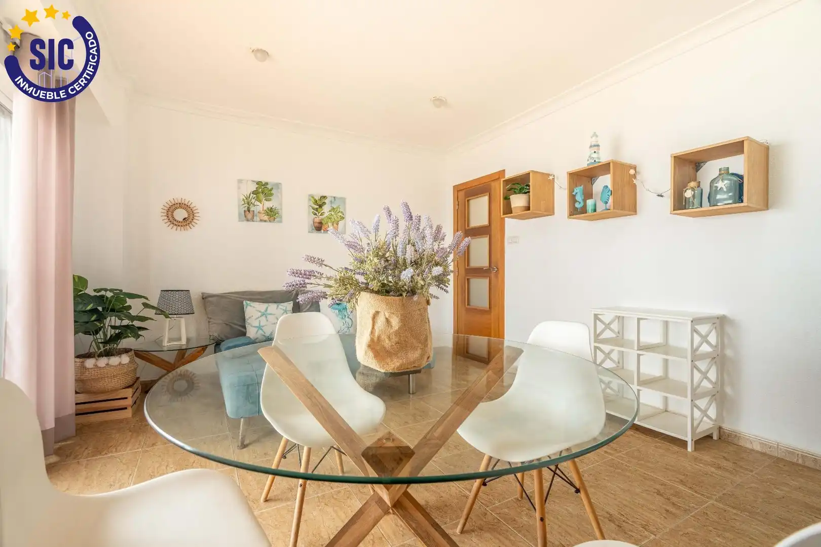 Menjador de Apartament en venda en Sueca amb Terrassa i Balcó