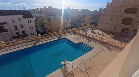 Foto 4 de Piso en venta en Avenida Arquitecto Julian Laguna, 100, Almerimar, El Ejido