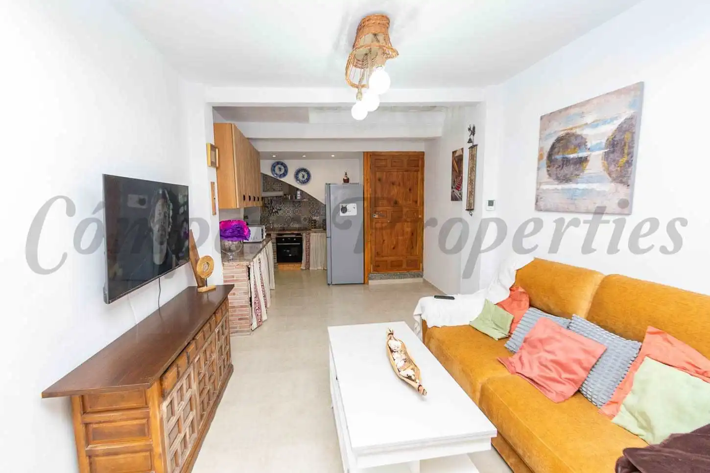Sala d'estar de Casa o xalet en venda en Torrox amb Terrassa