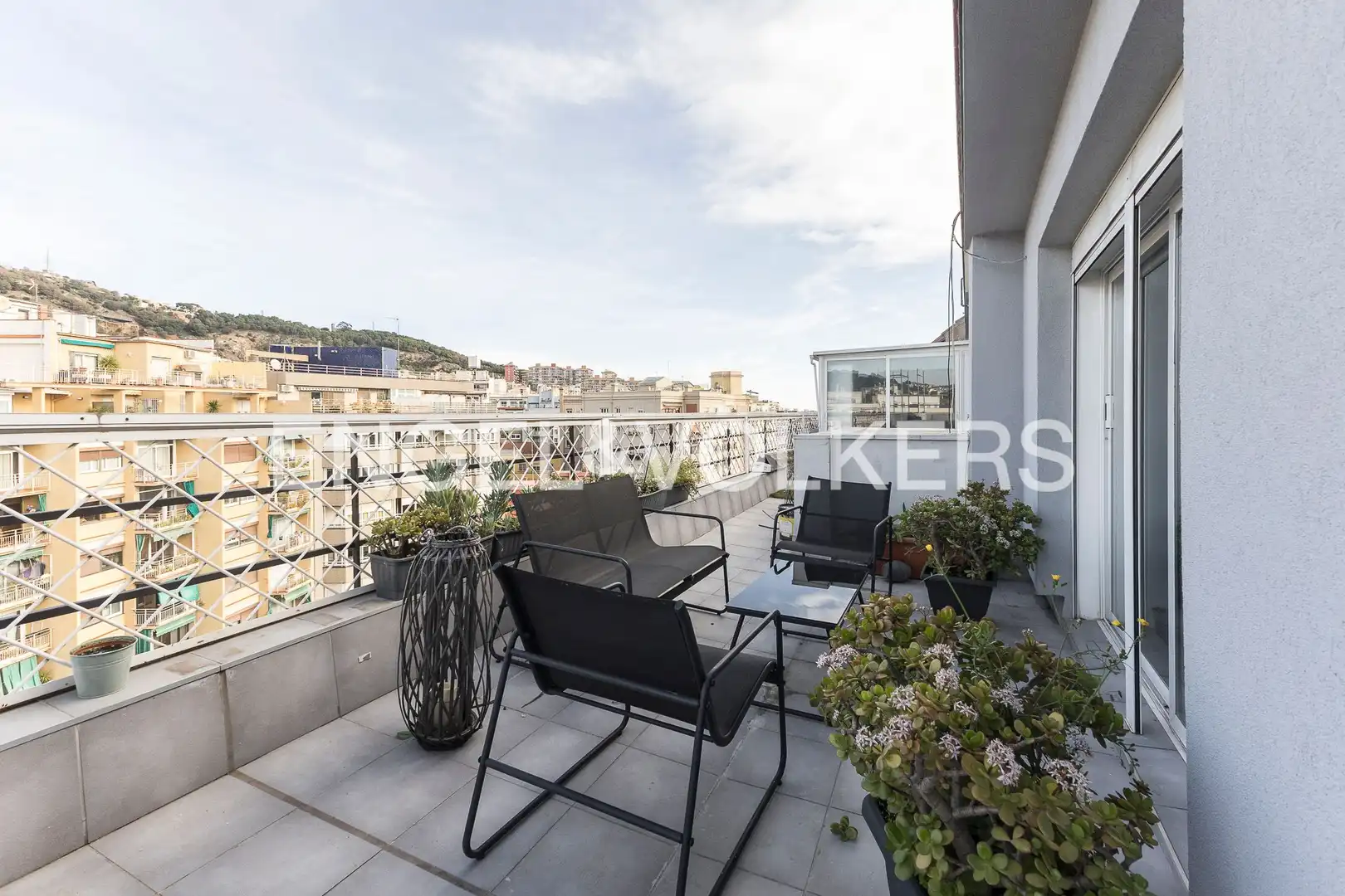 Terrasse von Dachboden zur Miete in Barcelona mit Klimaanlage, Heizung und Parkett