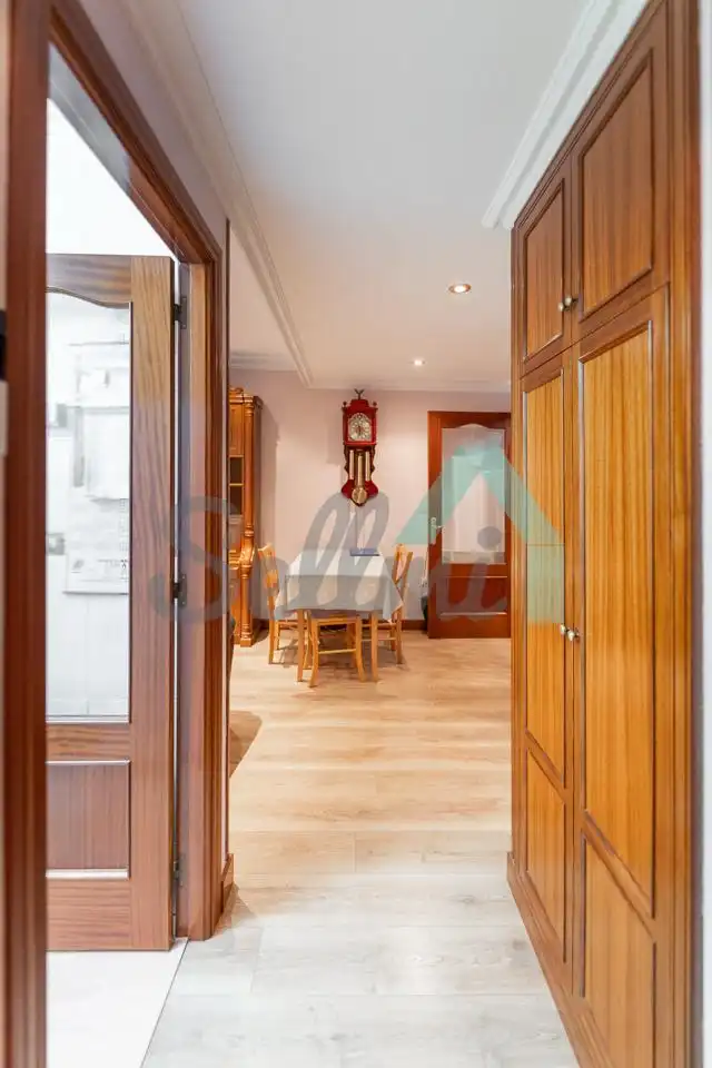Dining room of Flat for sale in Gijón   with Heating, Parquet flooring and Furnished