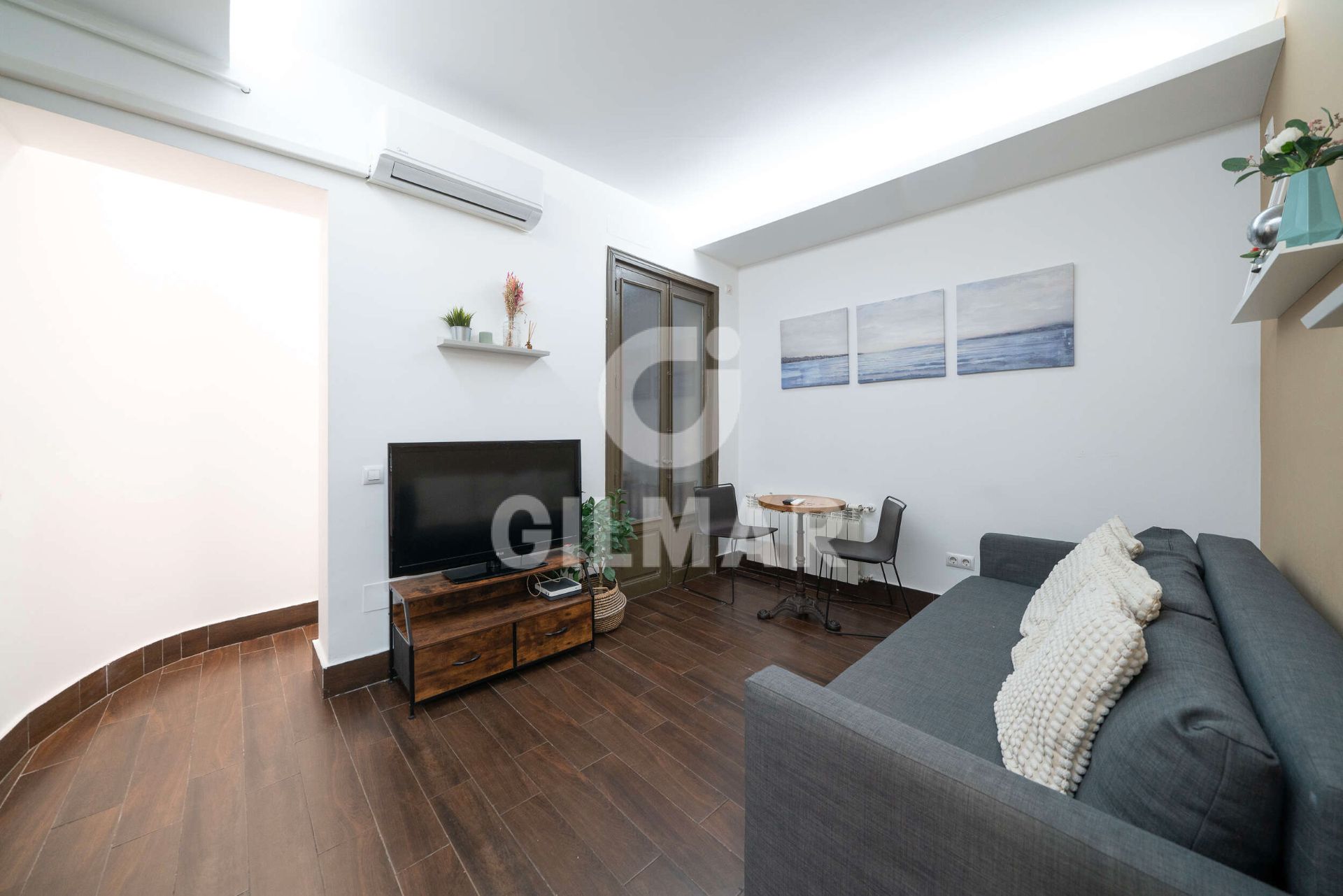 Sala d'estar de Pis en venda en  Madrid Capital amb Aire condicionat i Calefacció