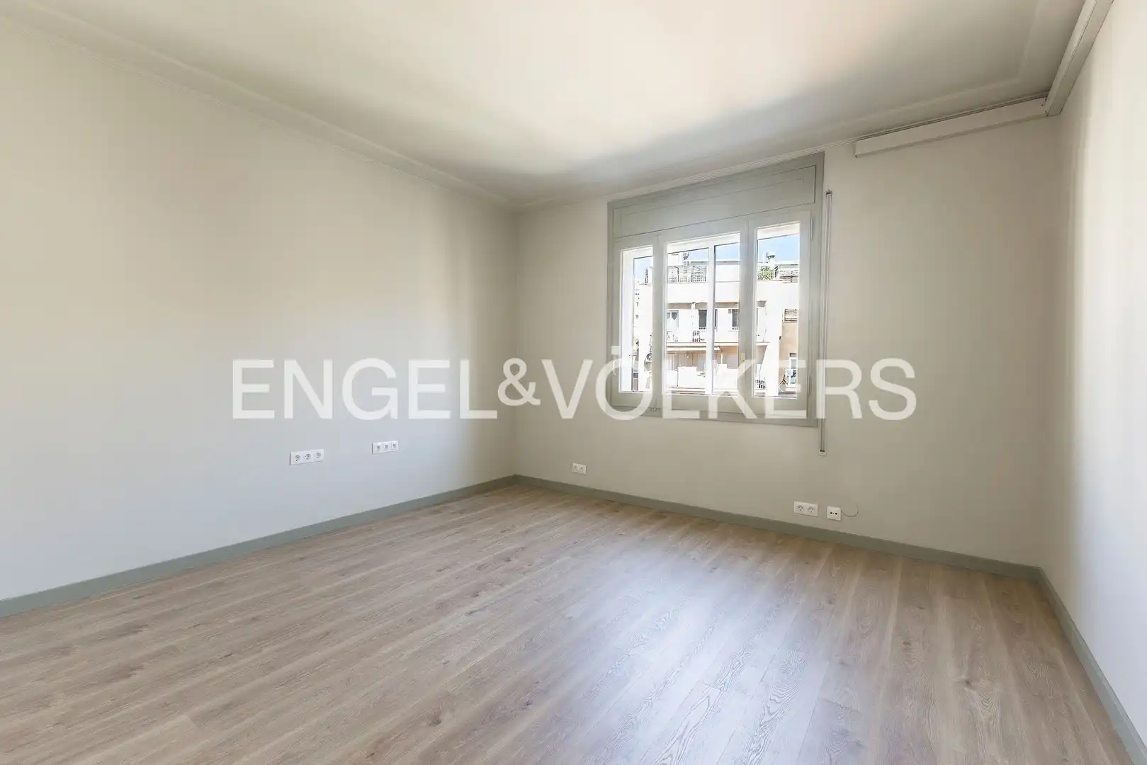 Schlafzimmer von Wohnung zum Verkauf in Barcelona mit Klimaanlage, Heizung und Parkett