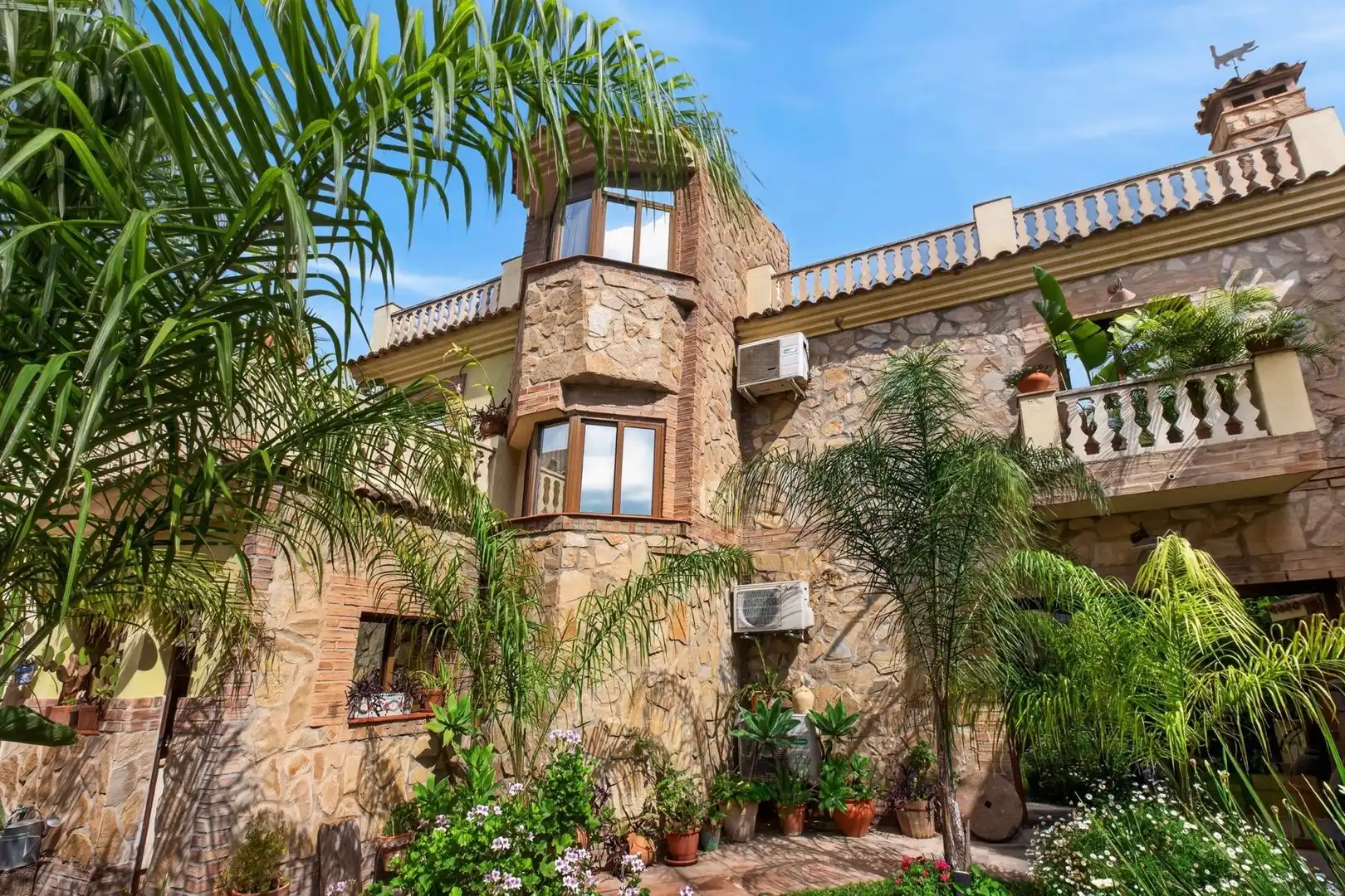 Vista exterior de Casa o chalet en venta en Málaga Capital con Aire acondicionado, Calefacción y Jardín privado