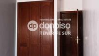 Dormitori de Apartament en venda en Arona amb Balcó