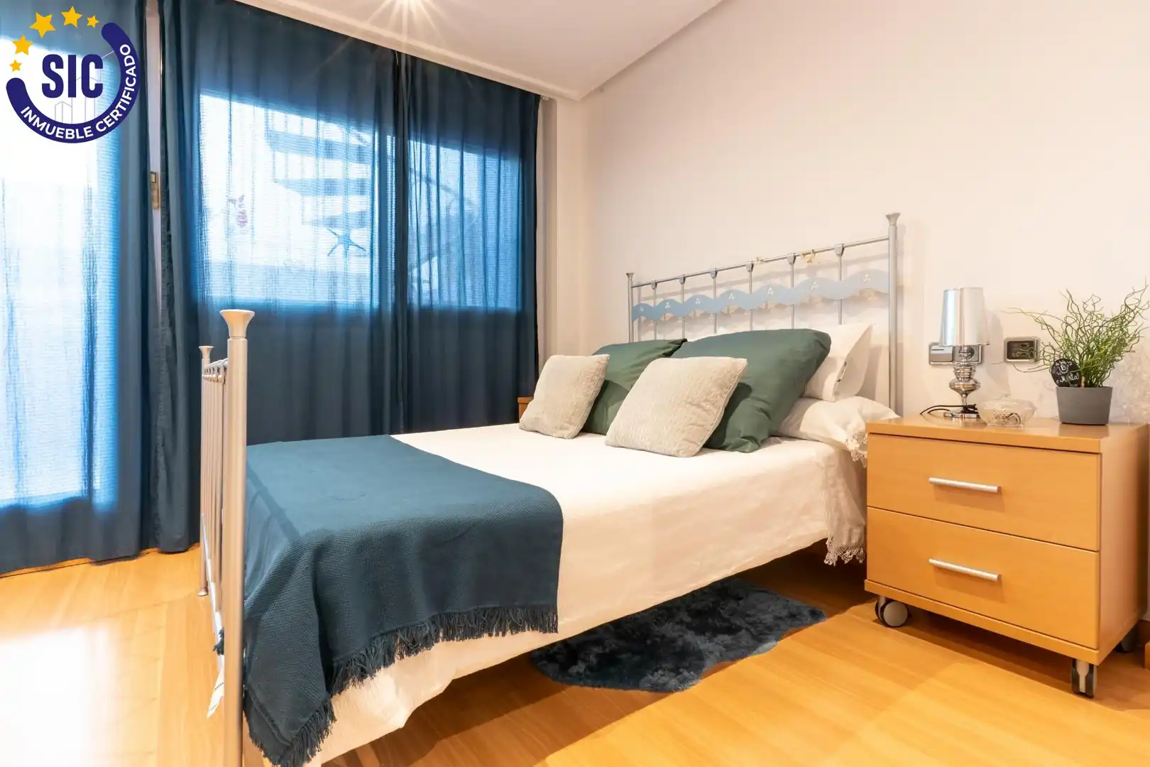 Bedroom of Houses for sale in Alaquàs  with Air Conditioner, Heating and Terrace