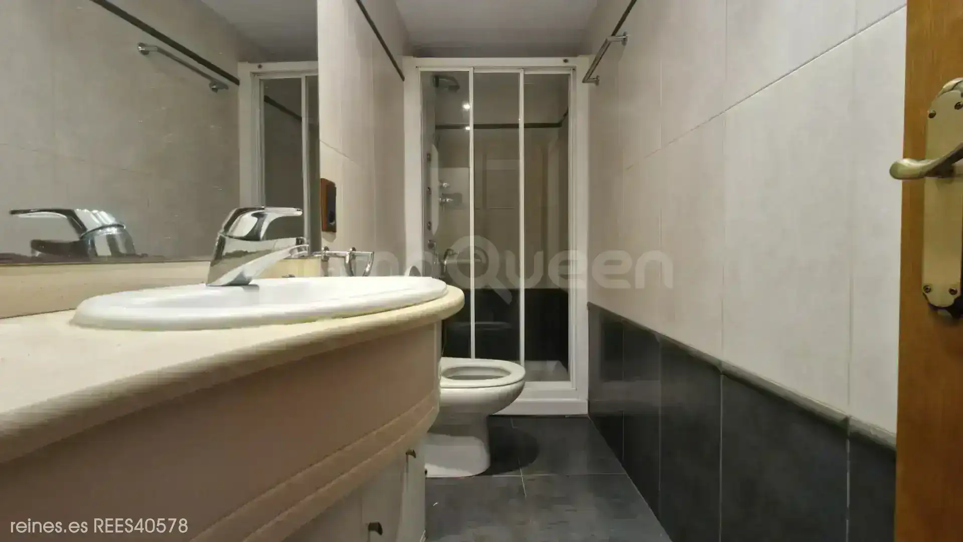 Bathroom of Houses for sale in Siero  with Air Conditioner, Heating and Terrace