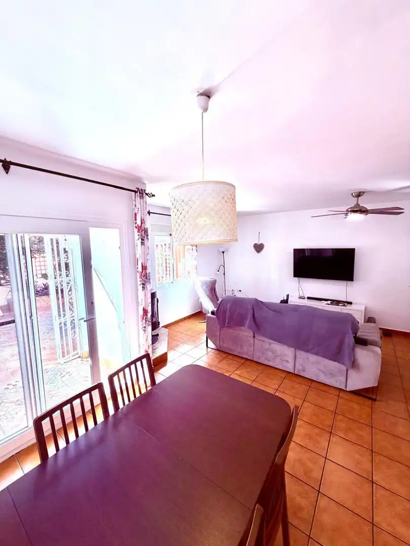 Living room of Houses for sale in Fuengirola  with Air Conditioner, Heating and Private garden