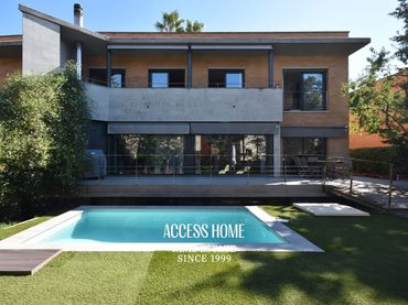 Casa amb piscina en venda a Alella