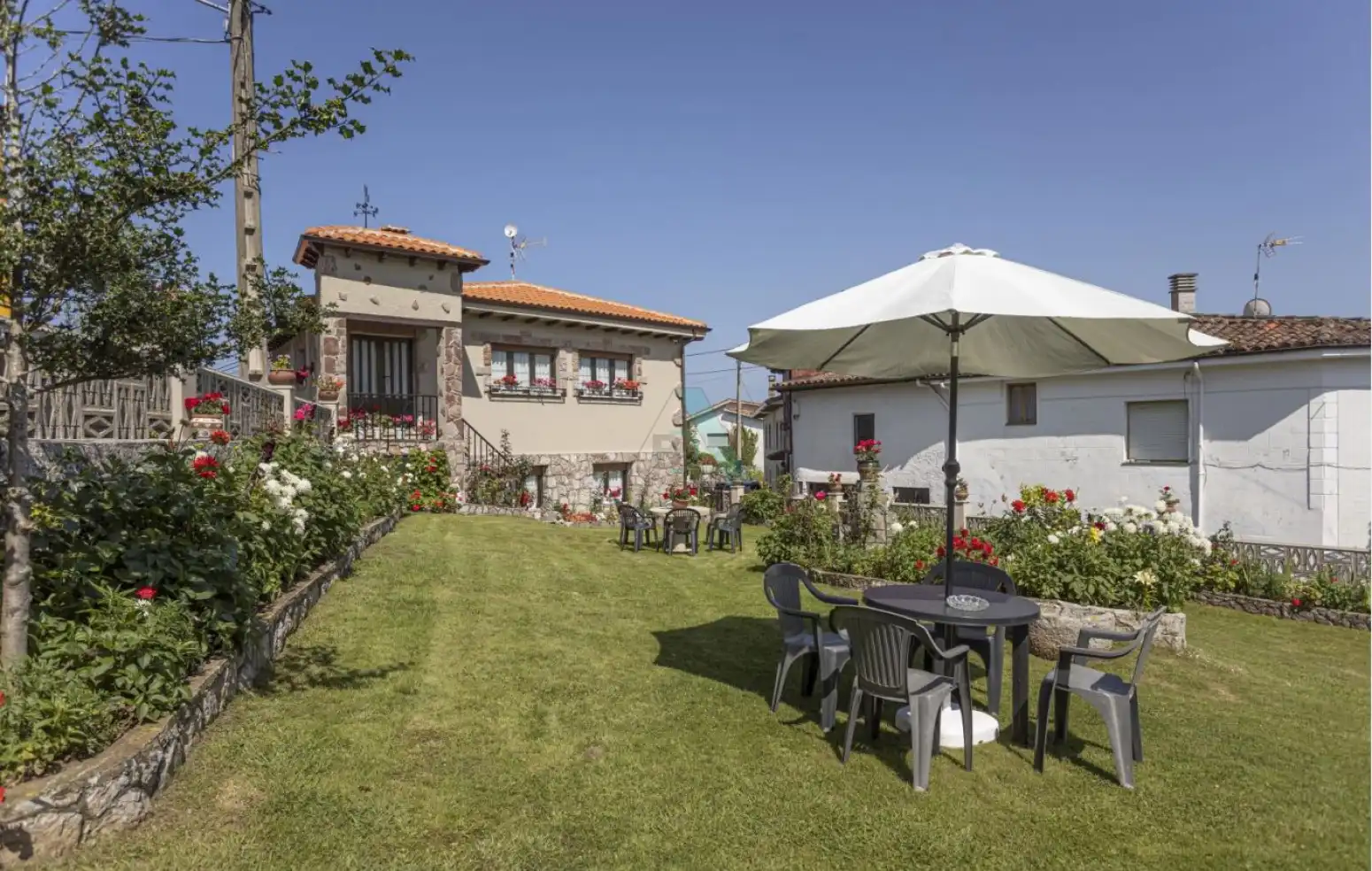 Jardí de Casa o xalet en venda en Llanes amb Jardí privat
