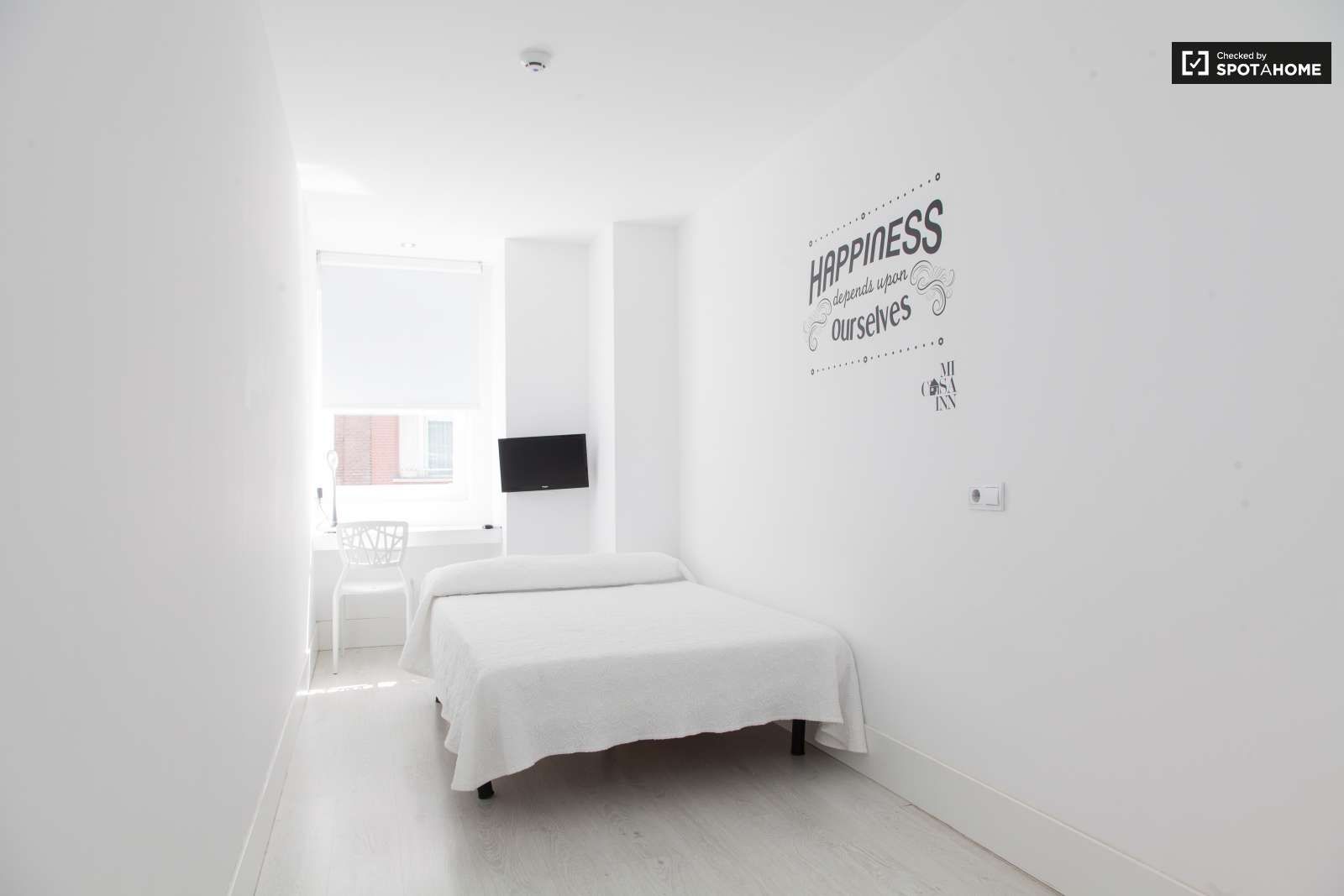 Dormitori de Casa o xalet per a compartir en  Madrid Capital amb Aire condicionat i Terrassa