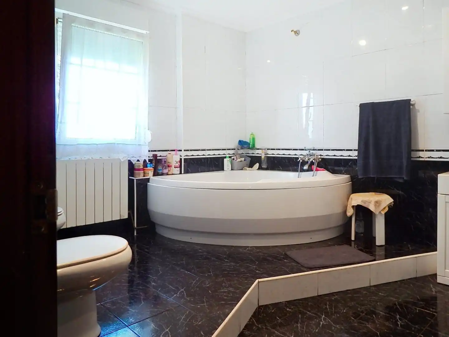 Baño de Finca rústica en venta en Santander con Calefacción y Amueblado