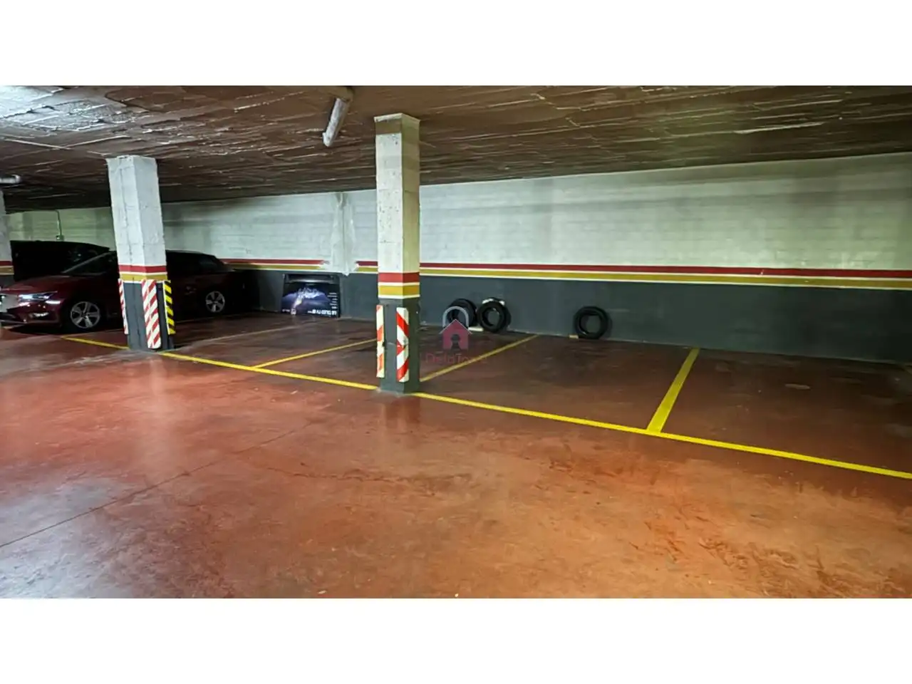 Parkplatz von Wohnung zum Verkauf in Terrassa mit Klimaanlage, Heizung und Balkon