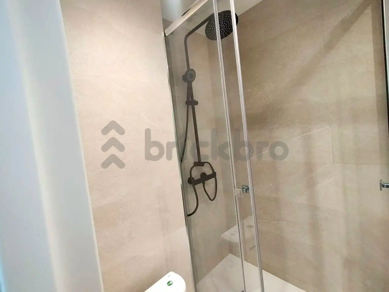 Bany de Oficina en venda en Barcelona