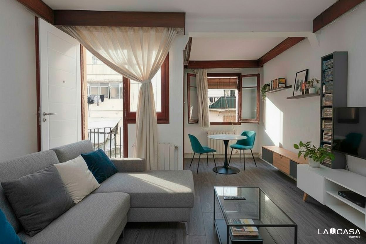 Flat for sale in Carrer de Salvà, El Poble Sec - Parc de Montjuïc