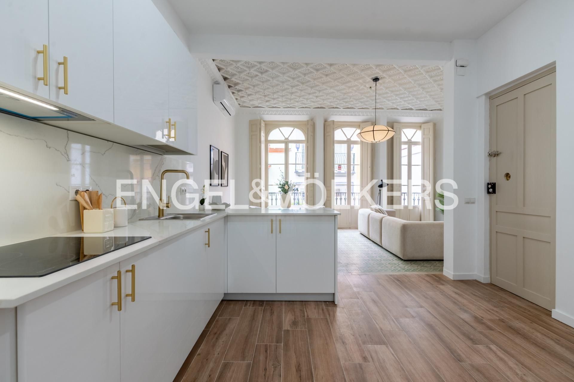 Küche von Wohnung zum Verkauf in  Sevilla Capital mit Klimaanlage, Heizung und Balkon