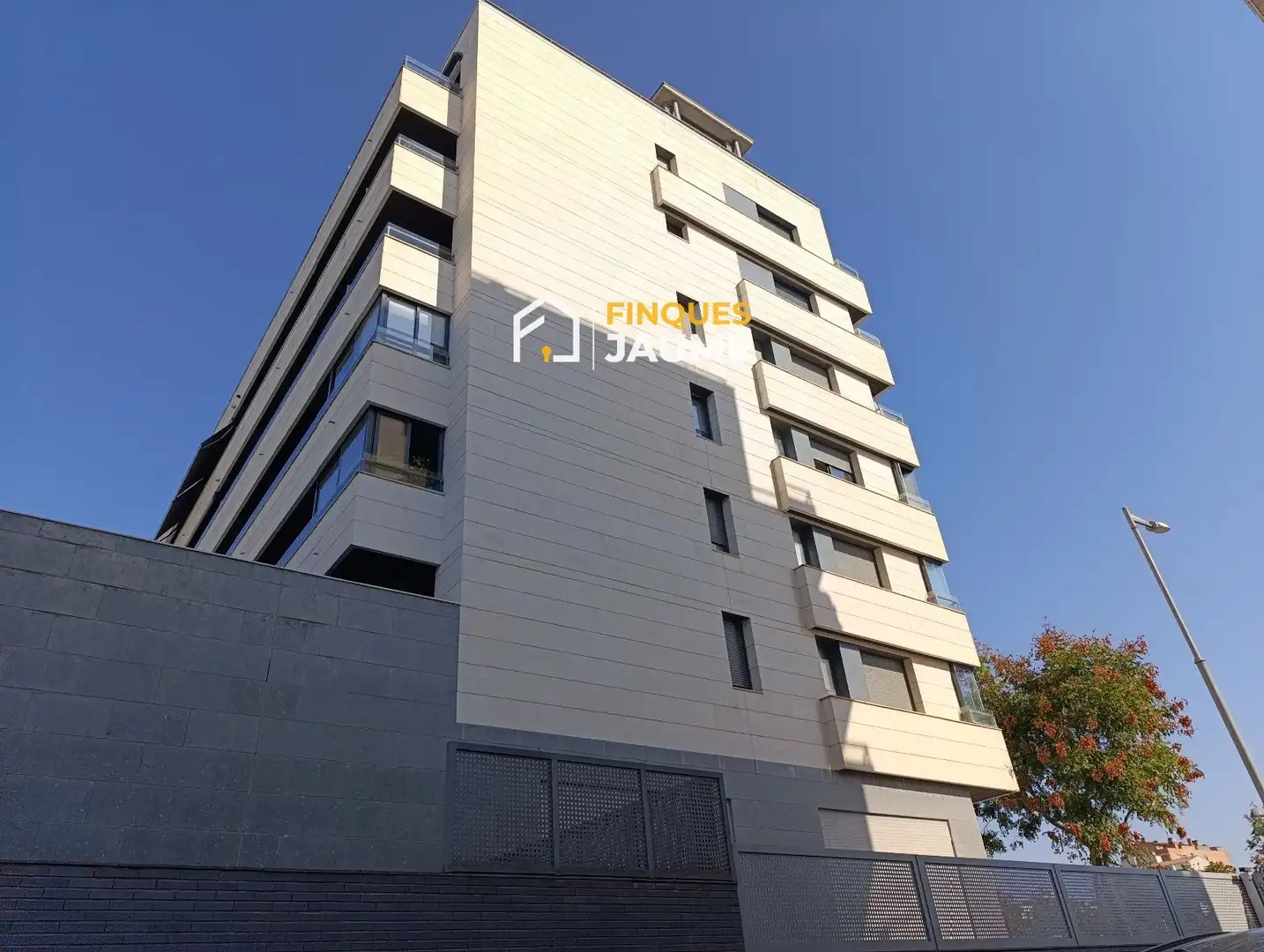 Vista exterior de Pis en venda en Lleida amb Aire condicionat, Calefacció i Terrassa