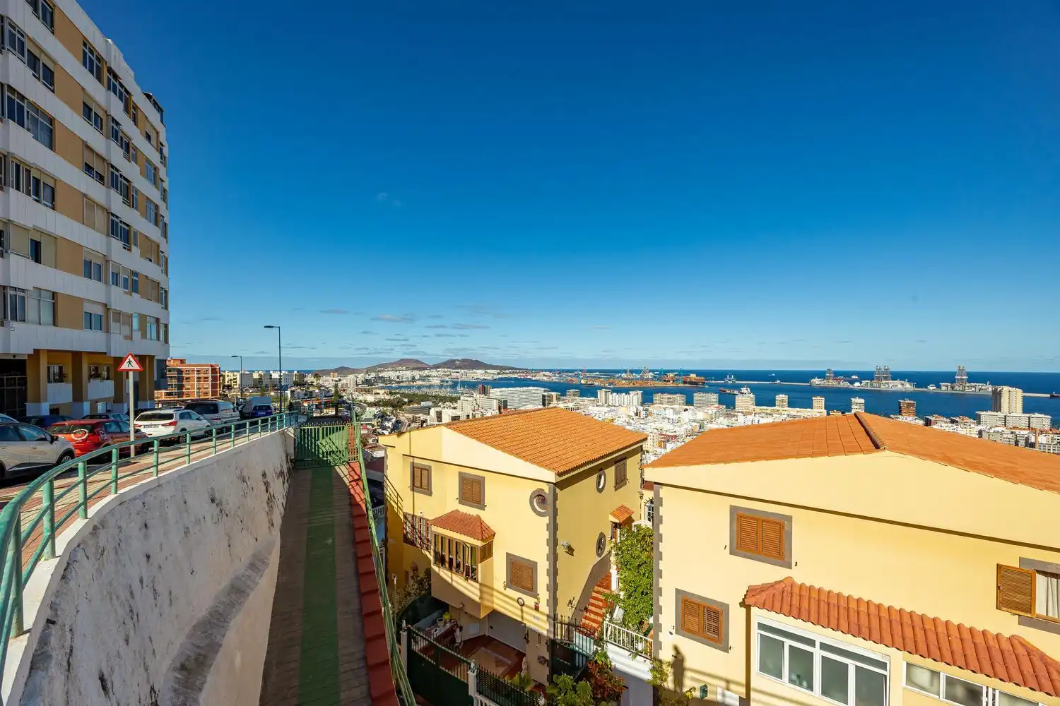 Vista exterior de Piso en venta en Las Palmas de Gran Canaria con Trastero