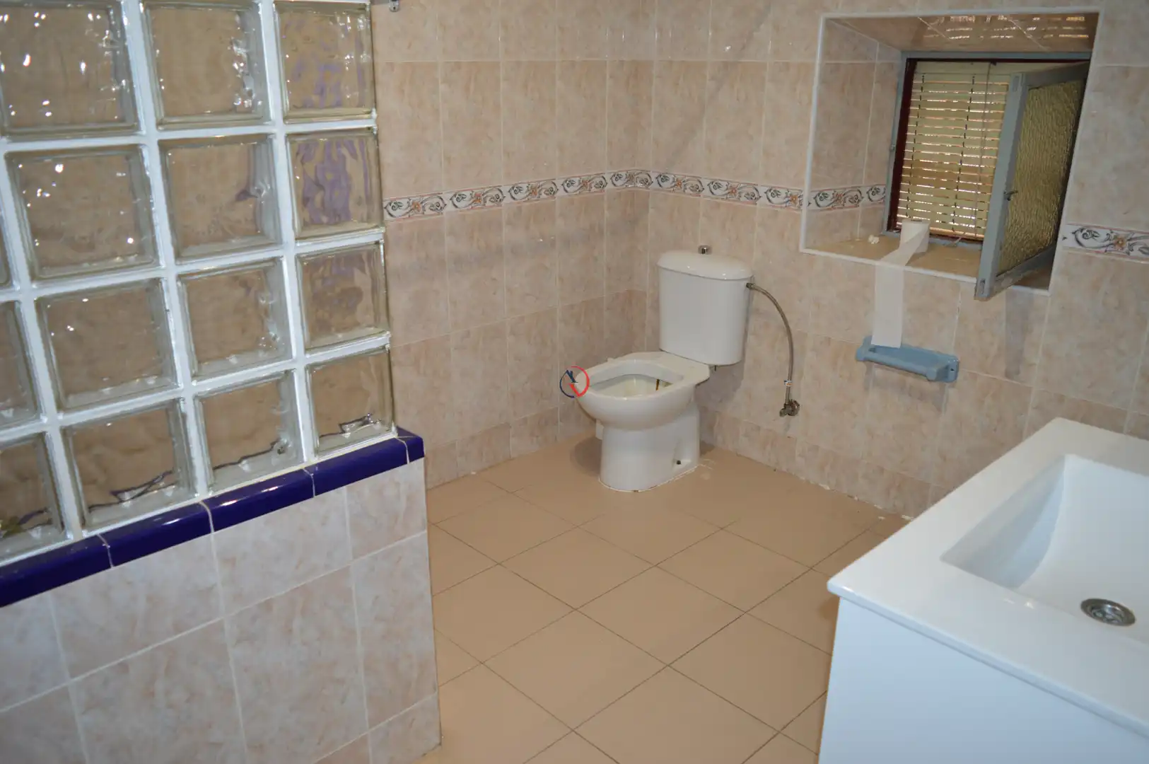 Badezimmer von Country house zum Verkauf in Hornachos mit Möbliert
