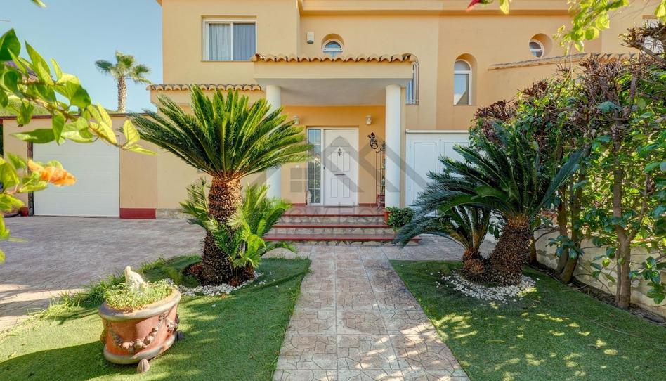 Photo 1 of Single-family semi-detached for sale in Rascanya, Valencia