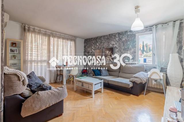 Piso en Venta en C. del Balandro en Alameda de Osuna