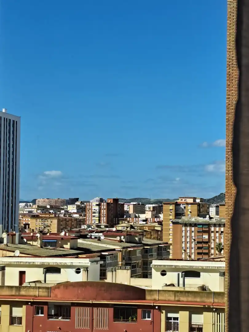 Außenansicht von Wohnung zur Miete in Málaga mit Möbliert, Ofen und Waschmaschine