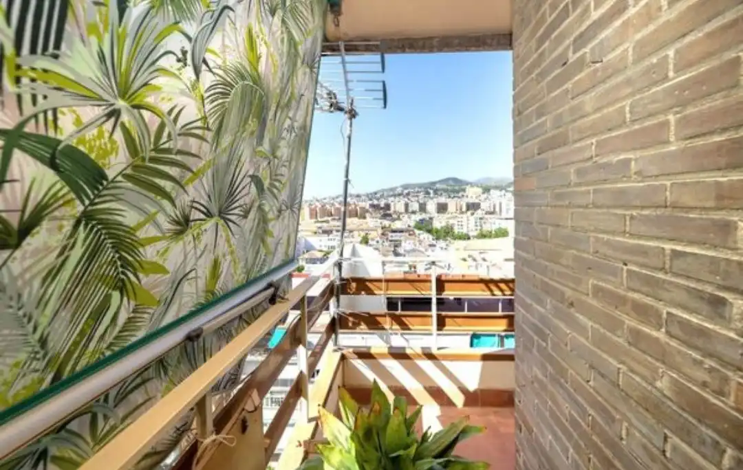 Wohnung zur Miete in Avenida de América, 40, Barrio de Zaidín