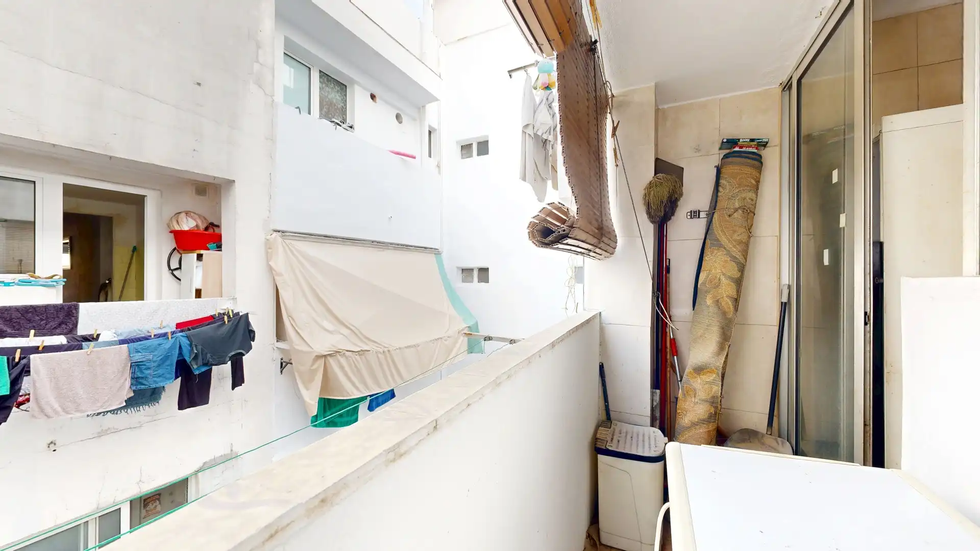 Terraza de Piso en venta en Paterna con Balcón