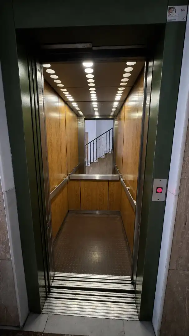 Ático en venta en Almería con Aire acondicionado, Terraza y Trastero