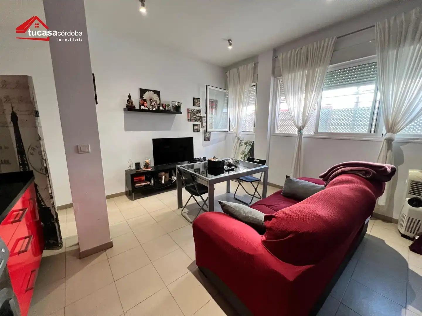 Sala d'estar de Planta baixa en venda en Córdoba amb Aire condicionat i Traster
