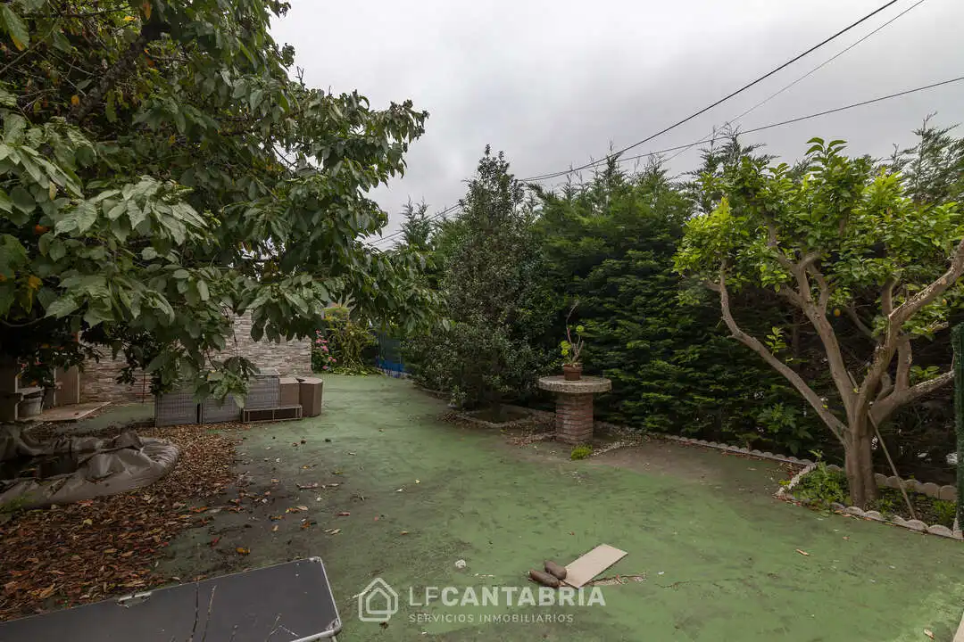 Jardí de Casa o xalet en venda en Puente Viesgo amb Calefacció